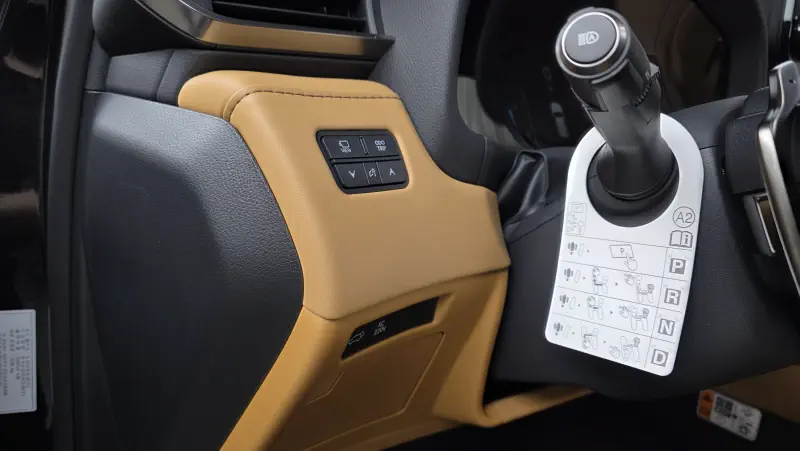 Lexus LX570