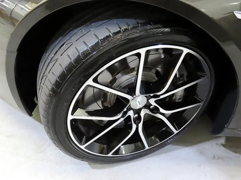 Aston Martin Rapide