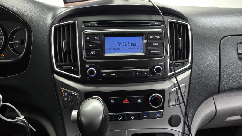 Hyundai Grand Starex