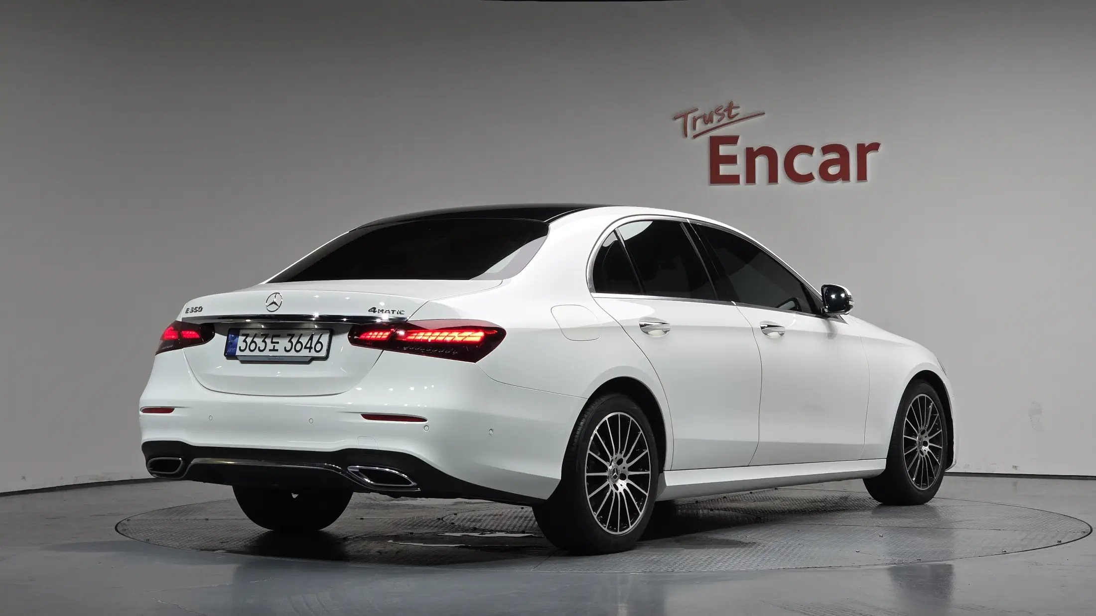 Mercedes-Benz E-Class 2023