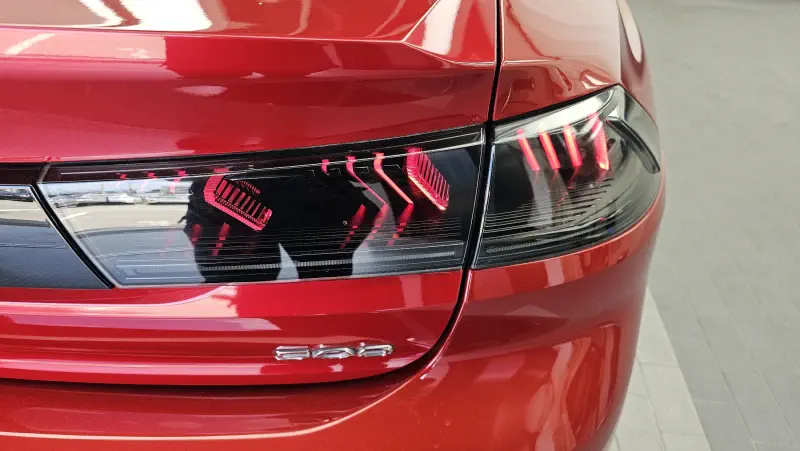 Peugeot 508