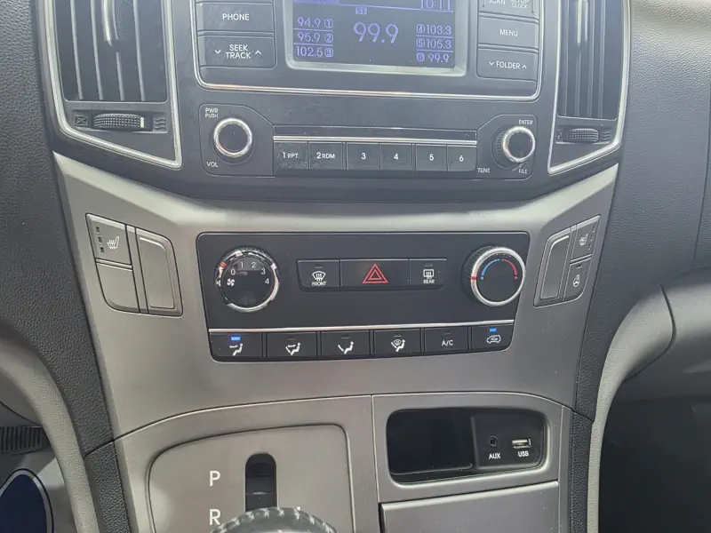 Hyundai Grand Starex