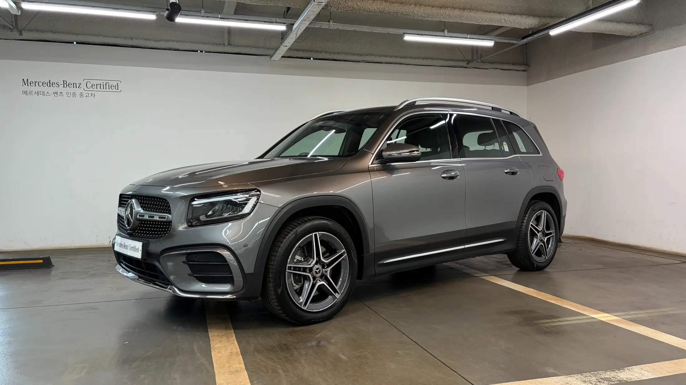 Mercedes-Benz GLB-Class 2025