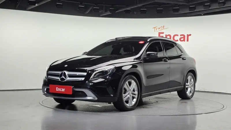 Mercedes-Benz GLA-Class