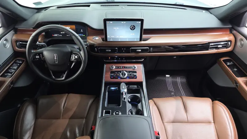 Lincoln Aviator