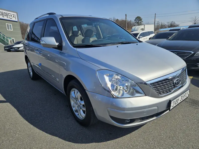 Купить Kia Carnival Chungnam из Кореи