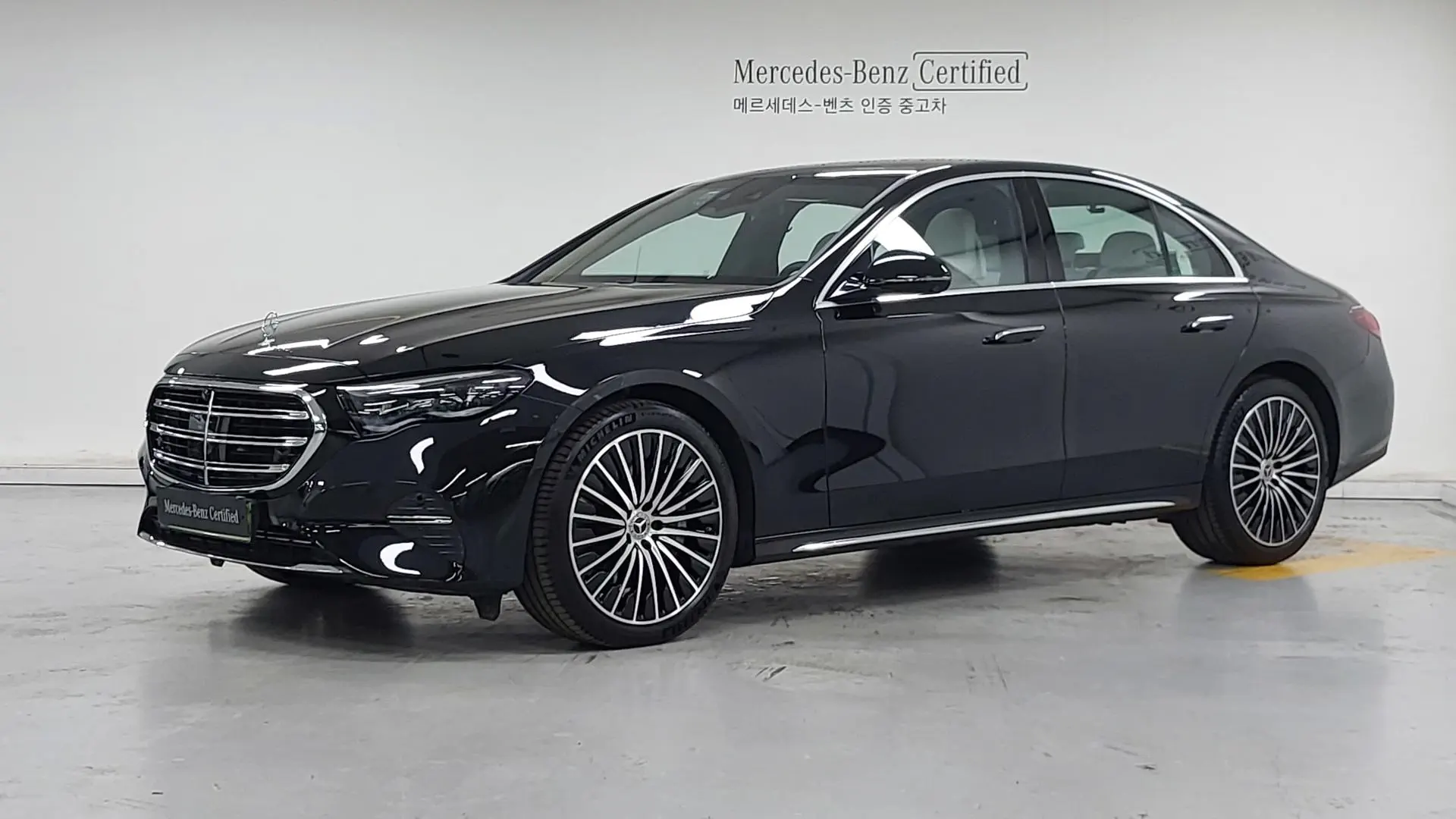 Mercedes-Benz E-Class 2025