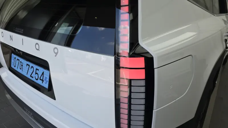 Hyundai Ioniq 9