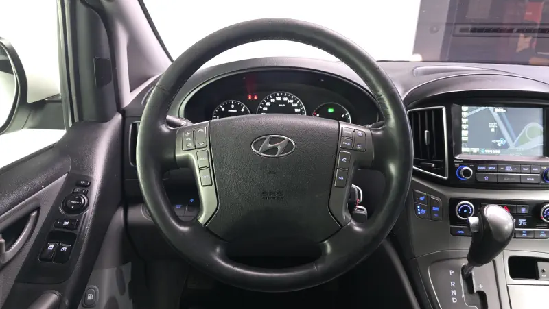 Hyundai Grand Starex