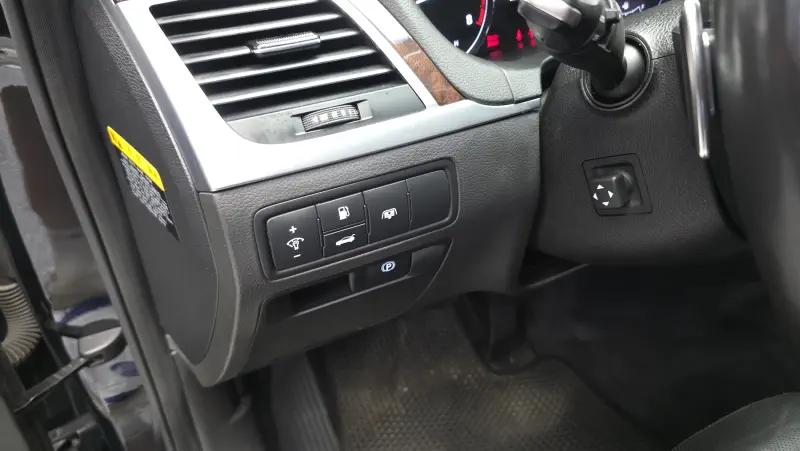 Hyundai Genesis