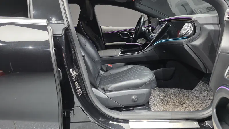Mercedes-Benz EQS