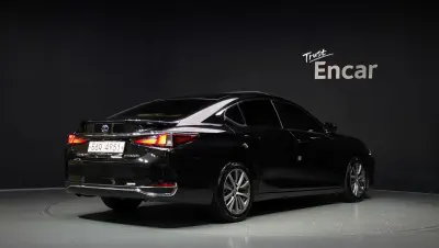 Lexus ES300h