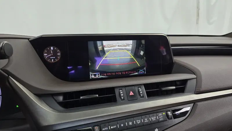 Lexus ES300h