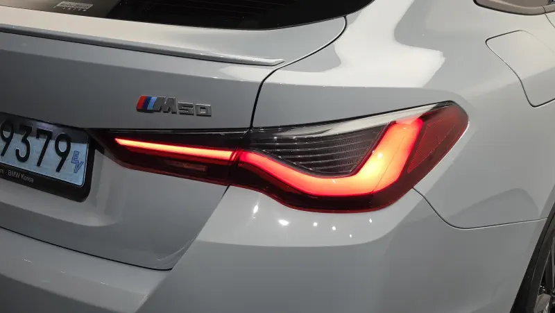 BMW i4