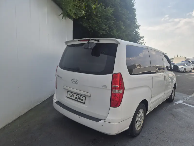 Hyundai Grand Starex