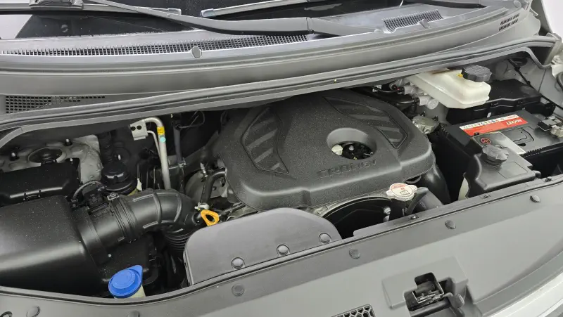 Hyundai Grand Starex