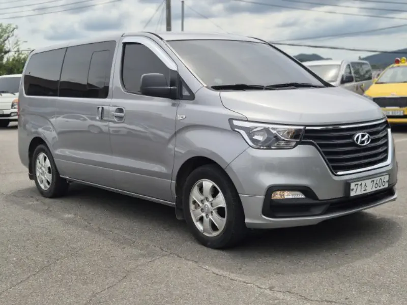 Hyundai Grand Starex