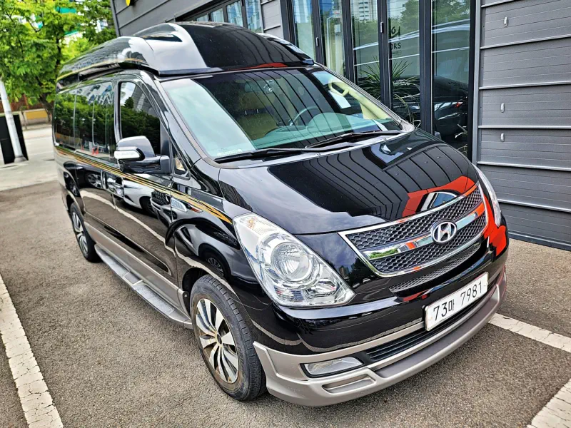 Hyundai Grand Starex