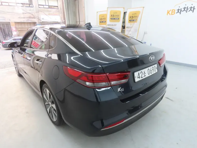 Kia K5