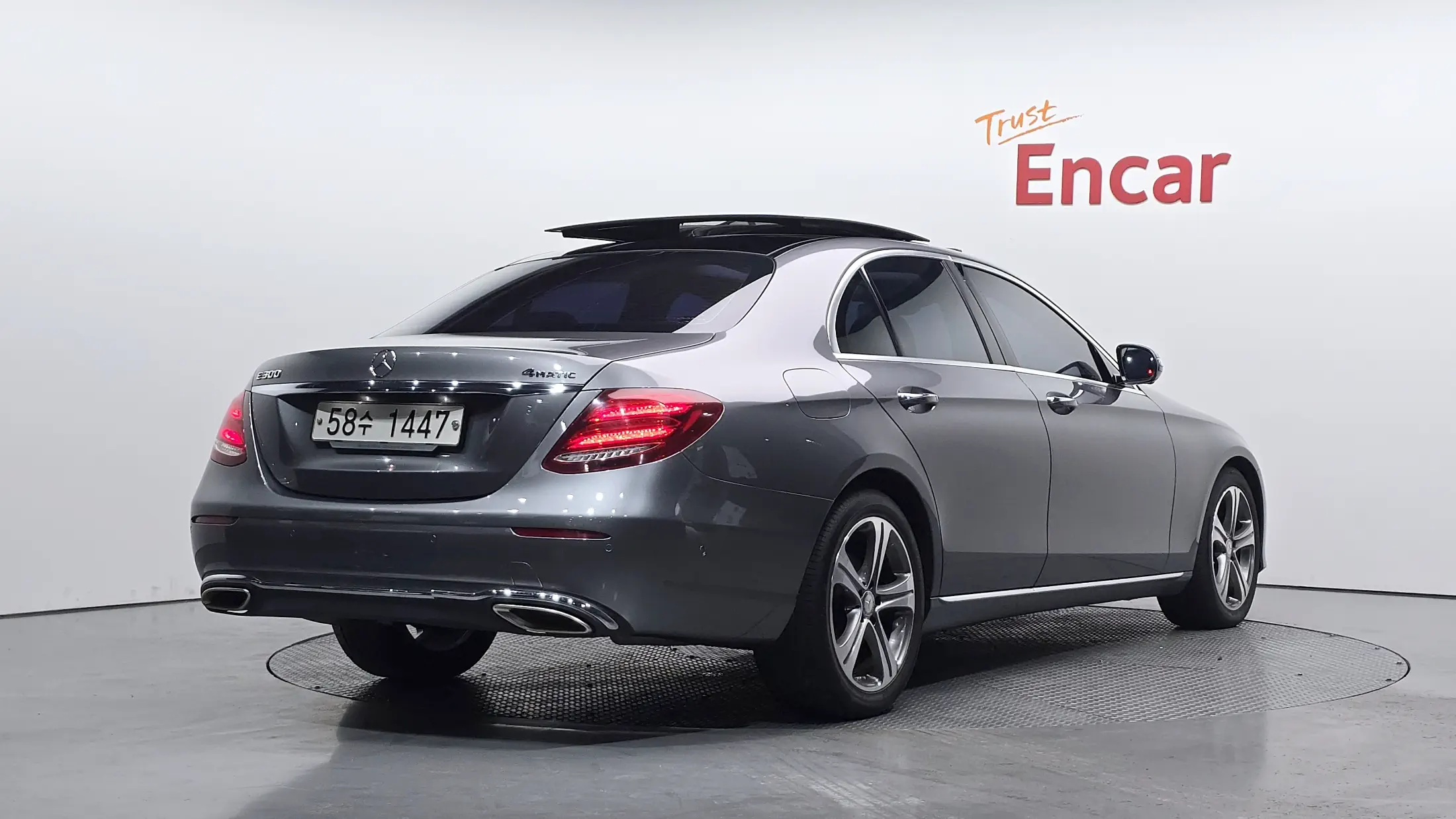 Mercedes-Benz E-Class 2017