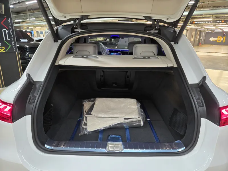 Mercedes-Benz EQS SUV