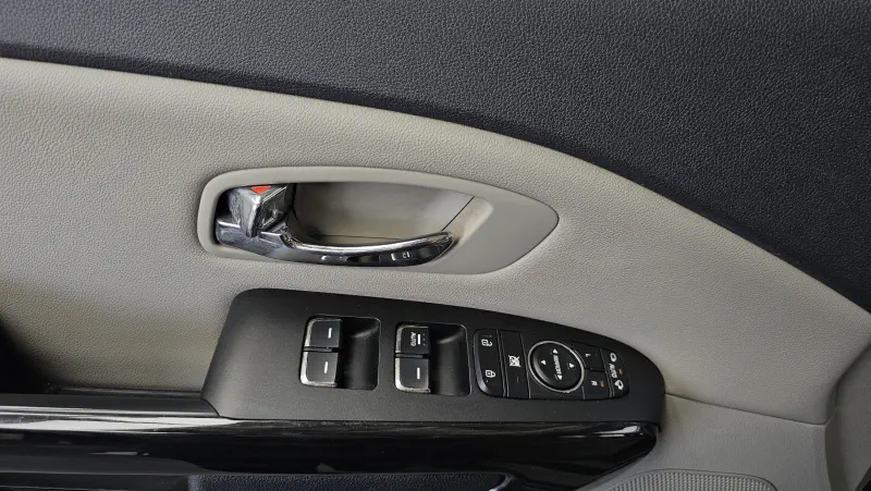 Купить Kia Carnival Gyeonggi из Кореи