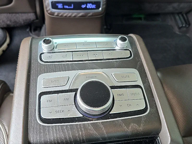 Kia K9