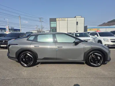Kia EV4