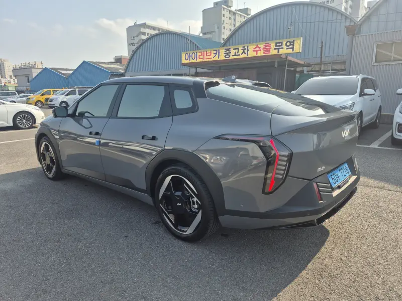 Kia EV4