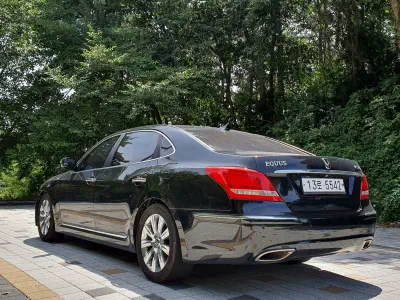 Hyundai Equus