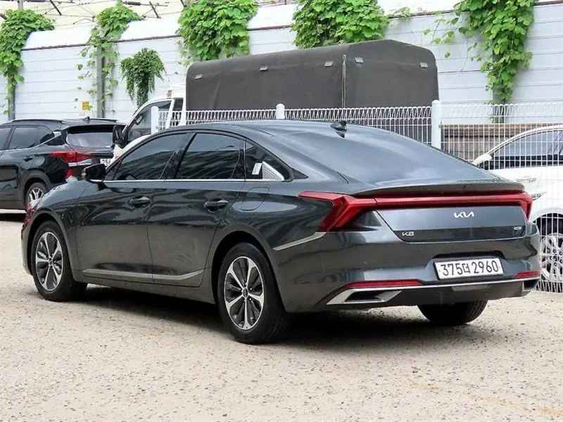 Kia K8