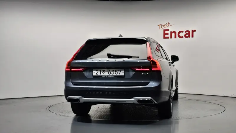 Volvo V90