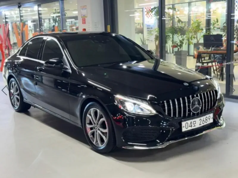 Mercedes-Benz C-Class