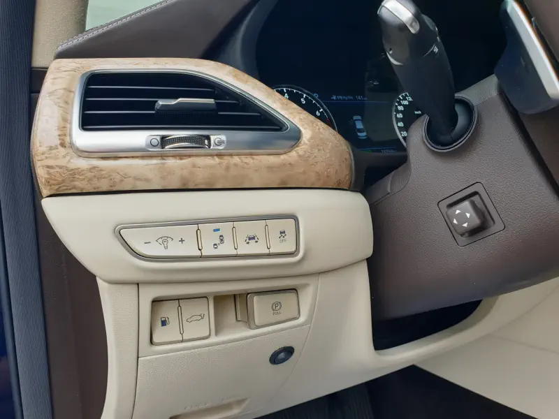 Genesis EQ900