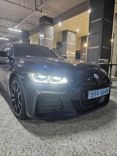 BMW i4