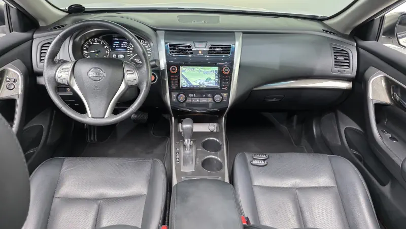 Nissan Altima