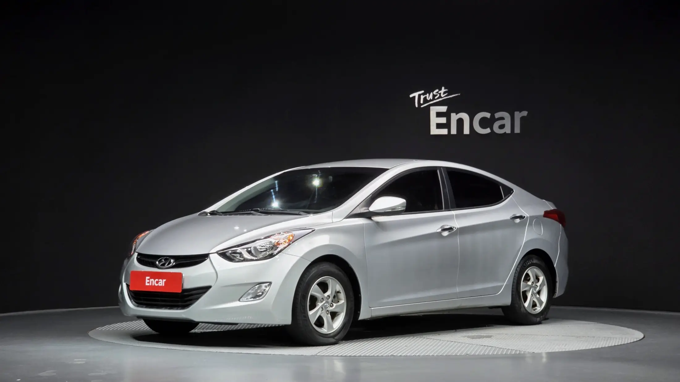 Hyundai AVANTE 2012