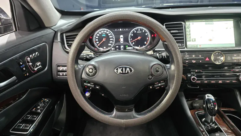 Kia K9