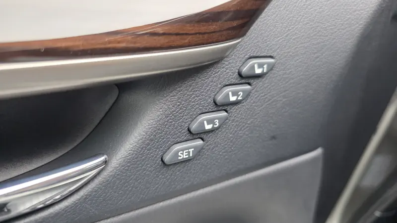 Lexus ES300h