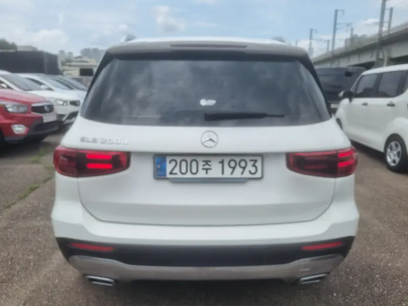 Mercedes-Benz GLB-Class