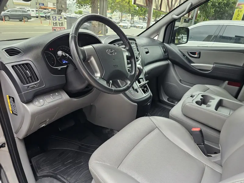 Hyundai Grand Starex