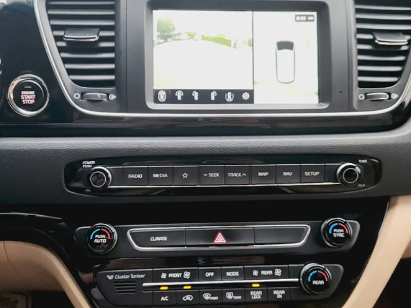 Купить Kia Carnival Jeonbuk из Кореи