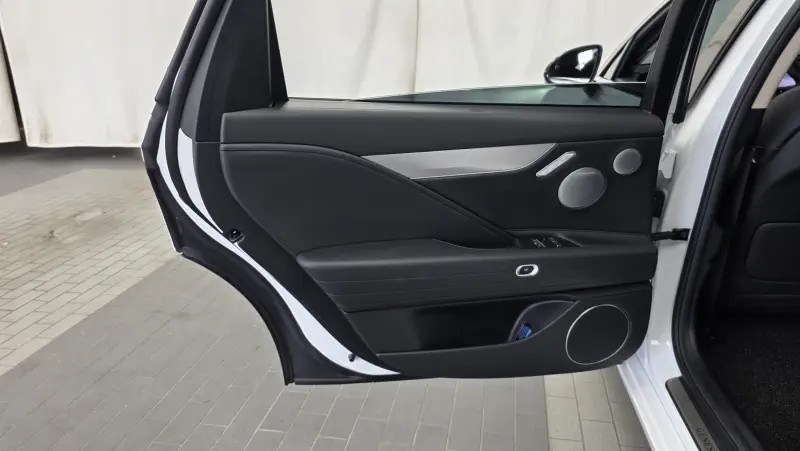 Genesis Electrified G80