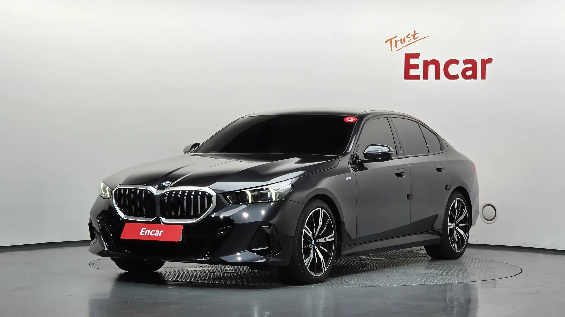BMW 5-Series 2023