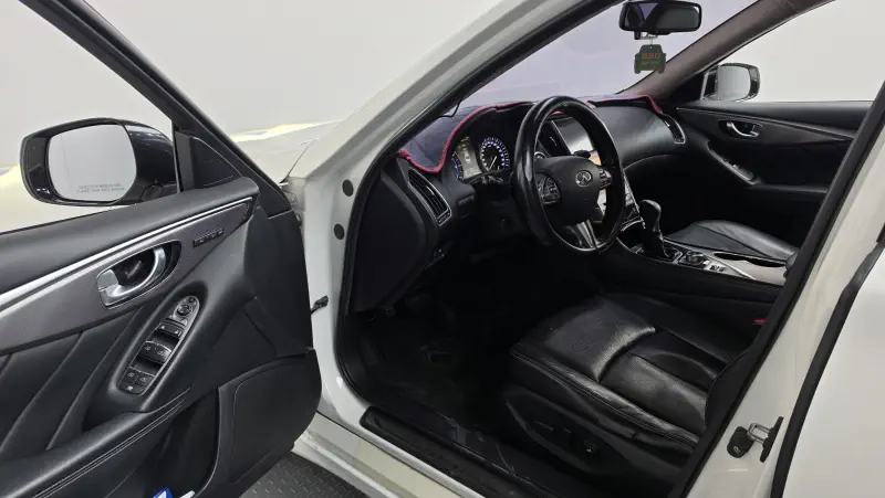 Infiniti Q50