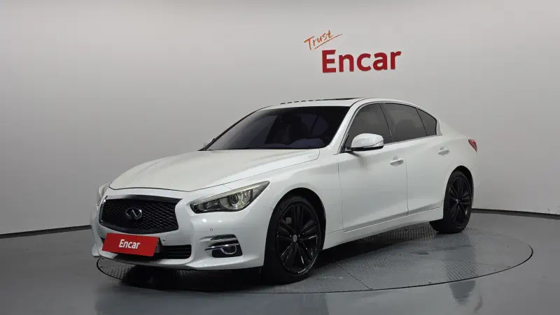 Infiniti Q50