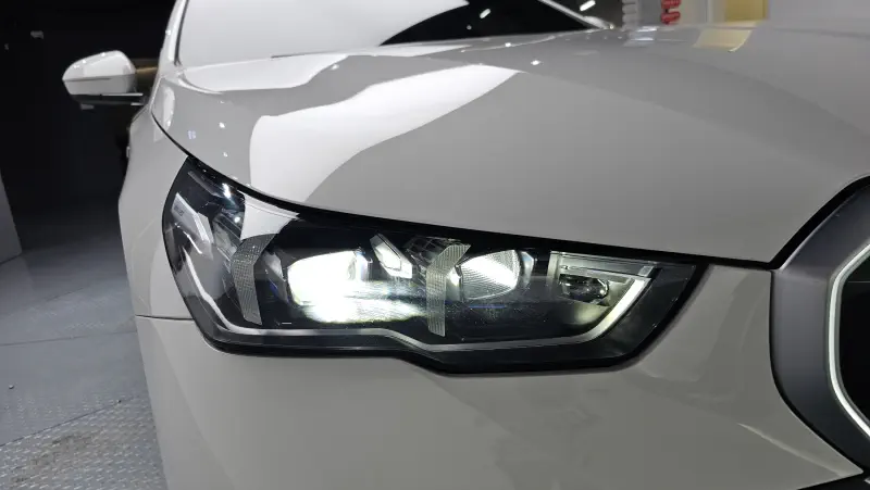 BMW i5