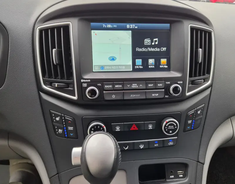 Hyundai Grand Starex