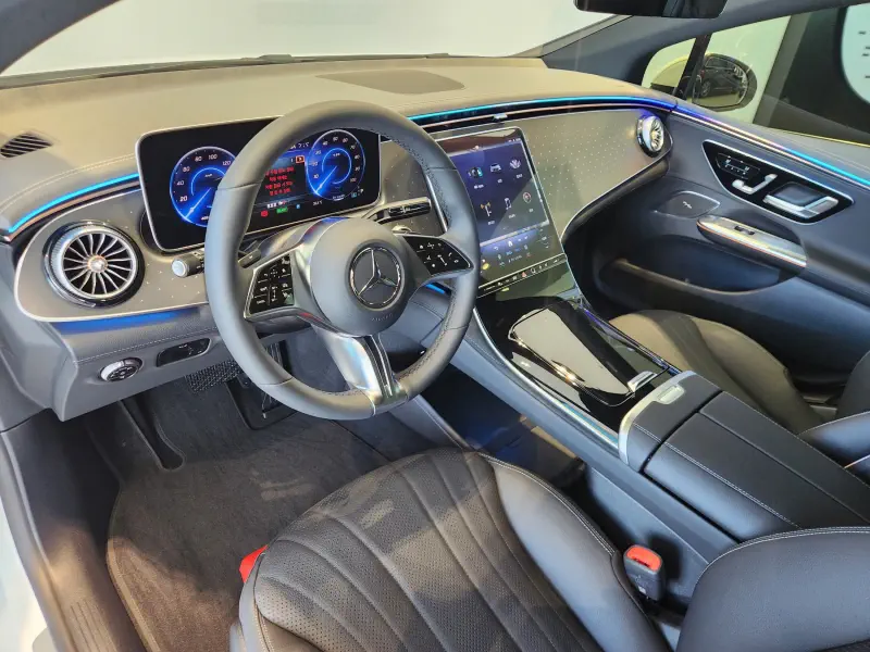 Mercedes-Benz EQE