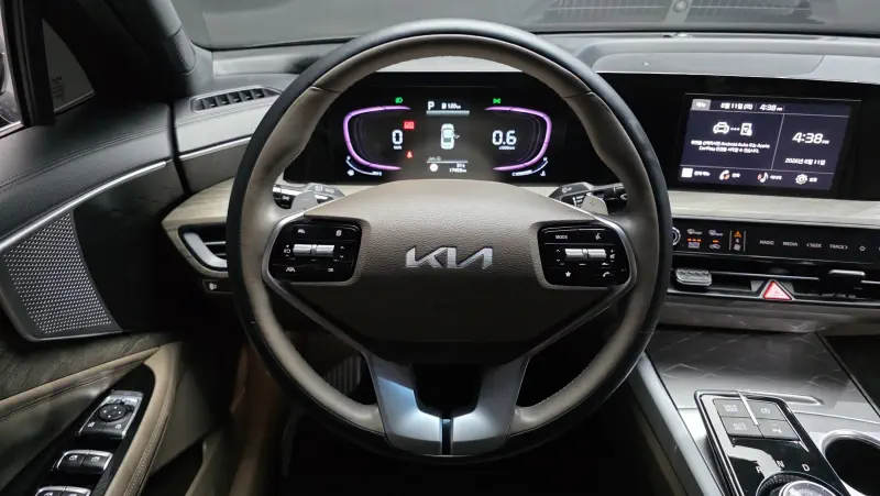 Kia K8